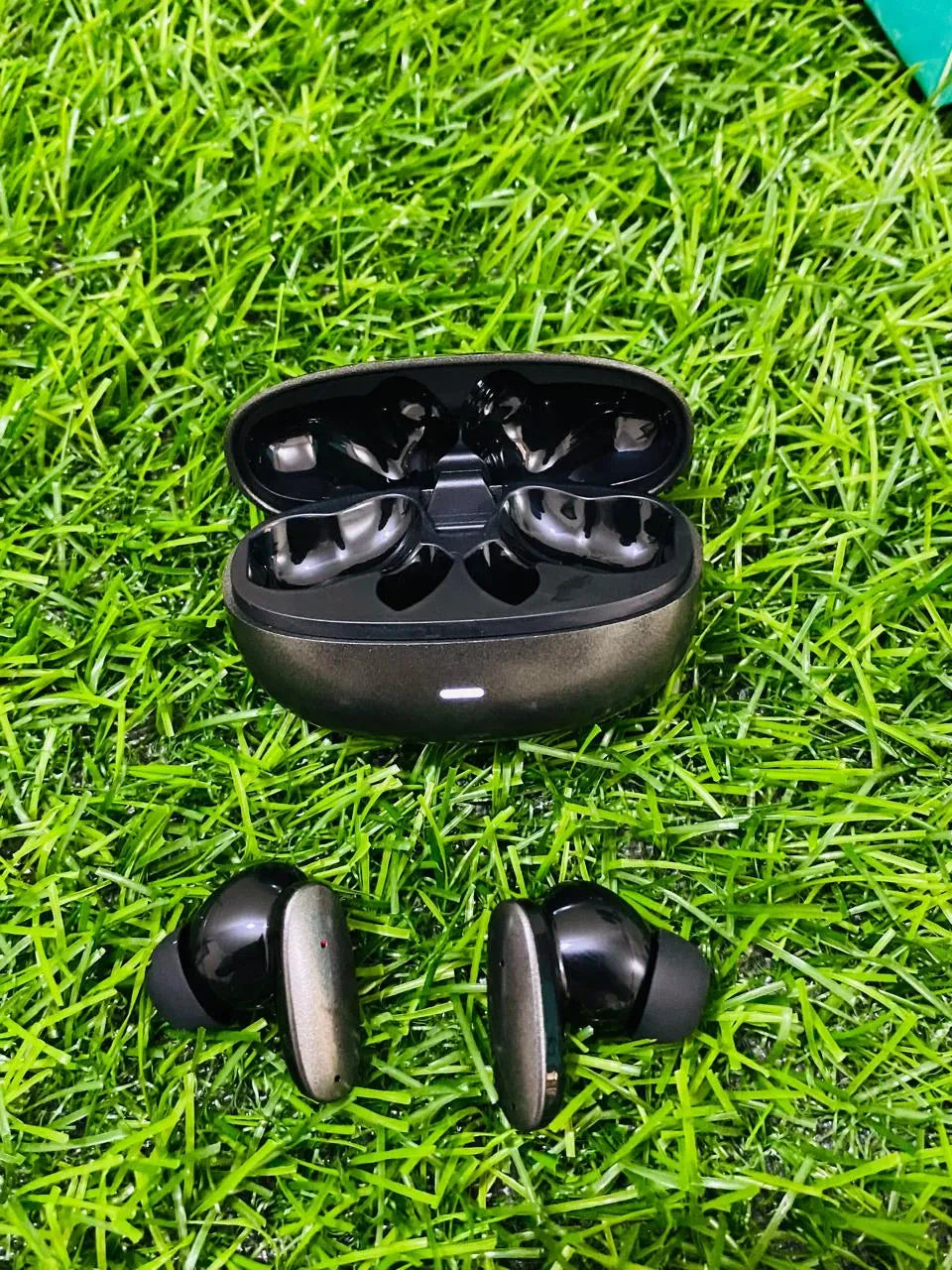 T6 ENC TWS Earbuds | Wireless Bluetooth Earbuds with Noise Cancellation, Deep Bass & Long Battery Life – Kharido Online Pakistan